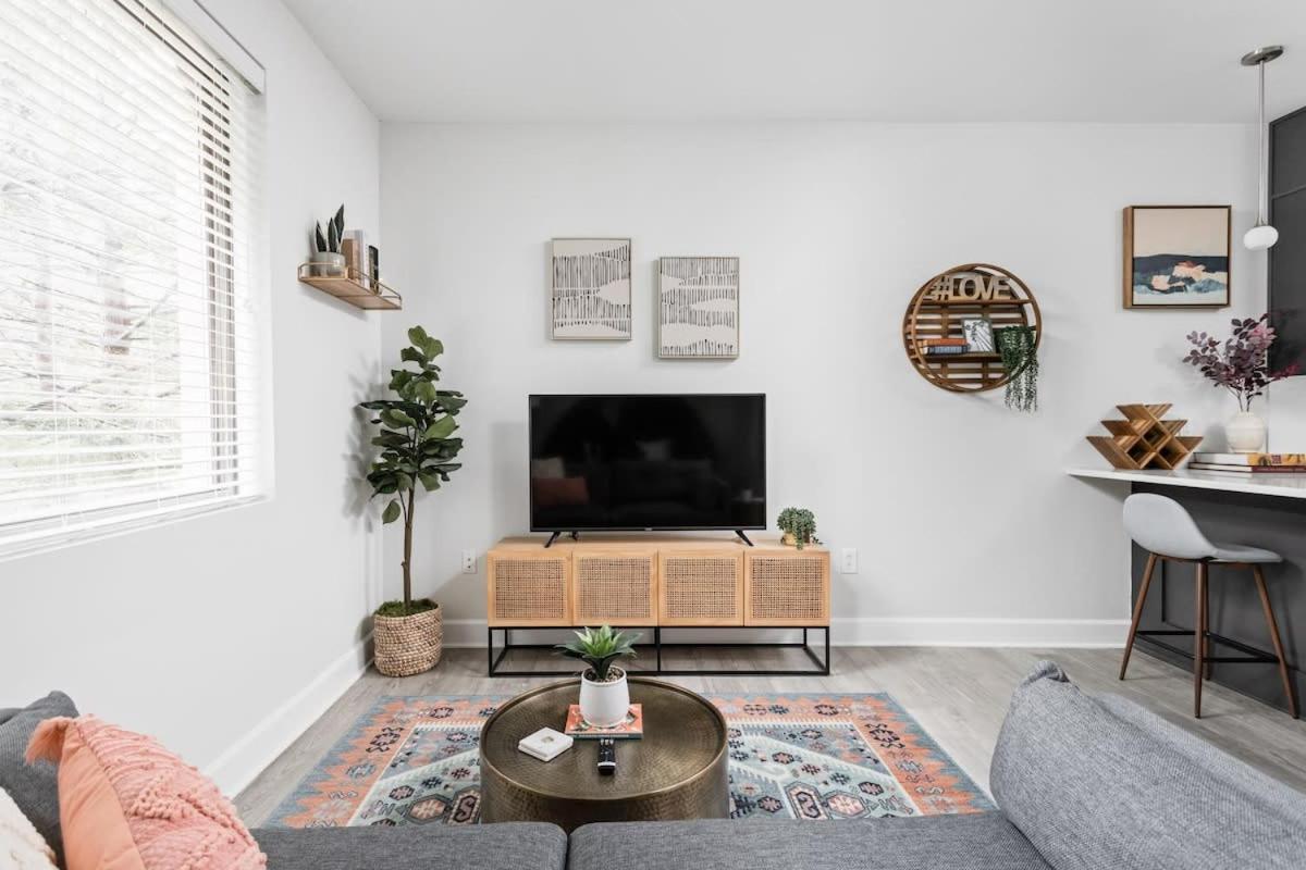 Cozysuites Modern Studio Steps From Broad Ripple إنديانابوليس المظهر الخارجي الصورة