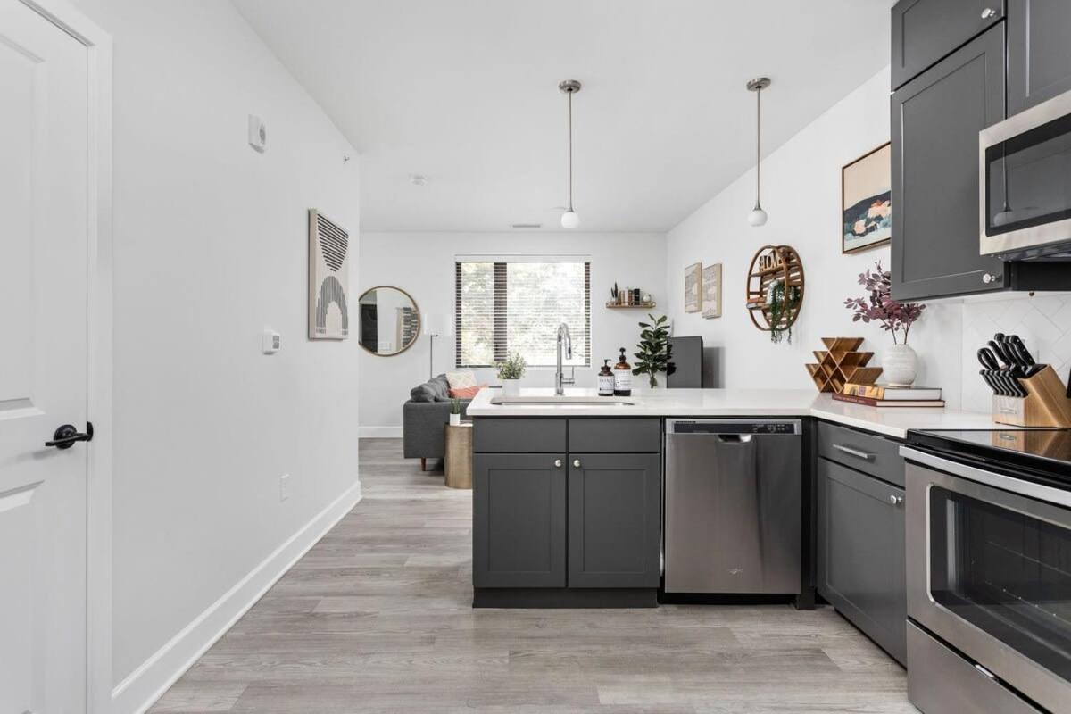 Cozysuites Modern Studio Steps From Broad Ripple إنديانابوليس المظهر الخارجي الصورة